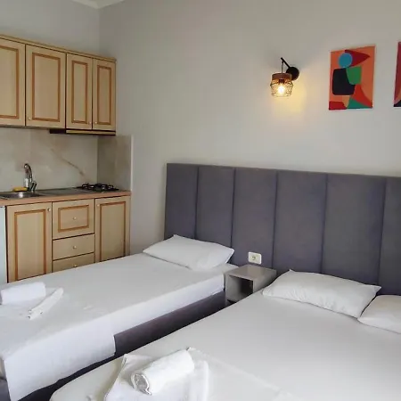 Duka Gasthuis Himare