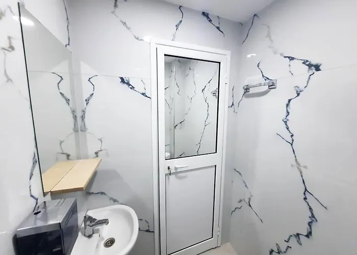 Duka Guest house Himare