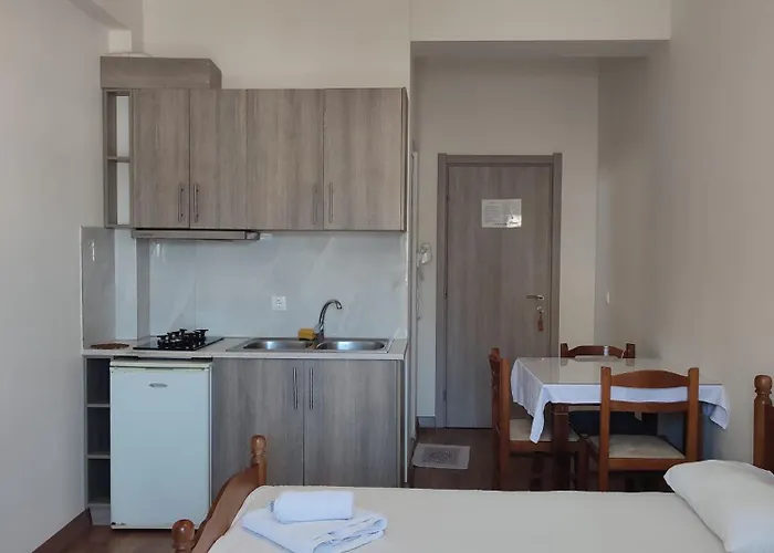 Duka Guest house Himare