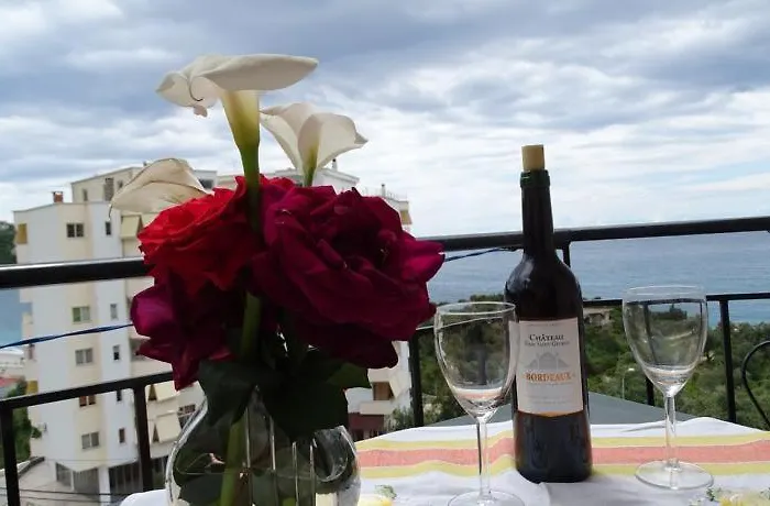 Duka Guest house Himare